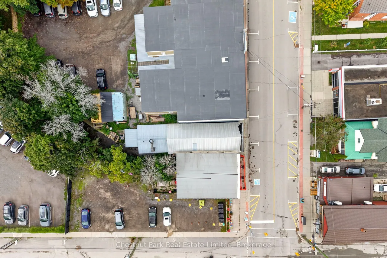 287 Wellington Main Street — photo 32