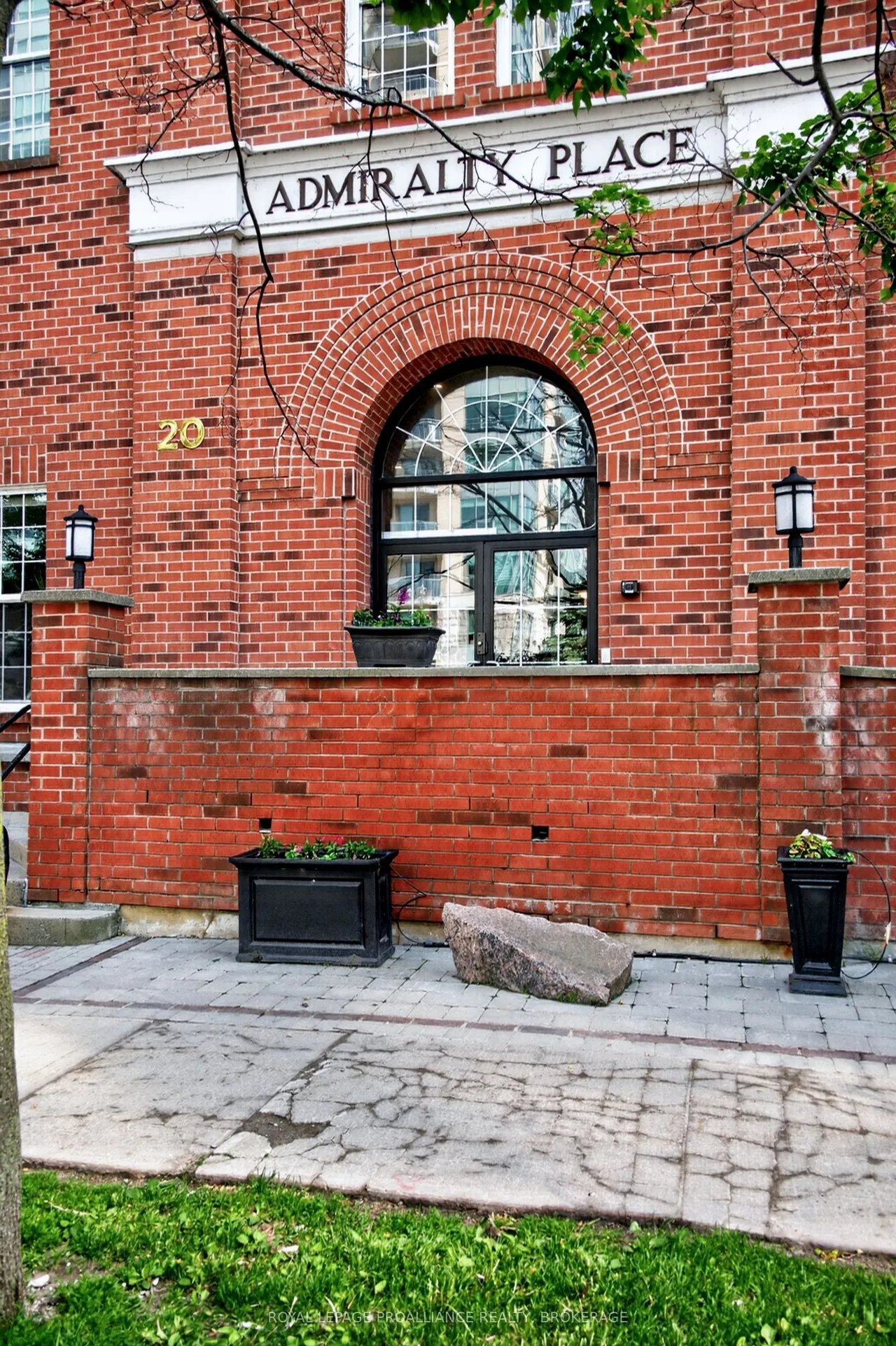20 Gore Street — photo 3