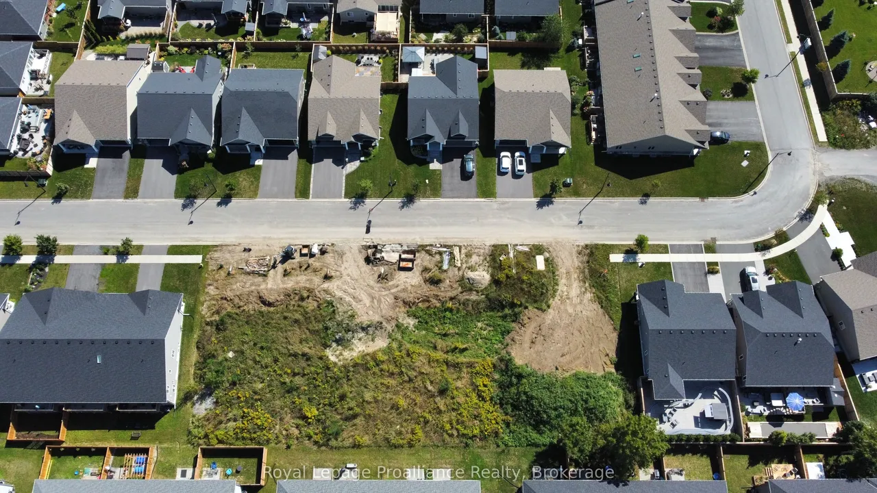 117 Farrington Crescent — photo 22