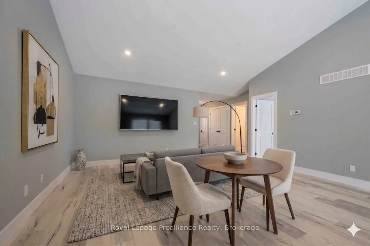 117 Farrington Crescent — photo 3