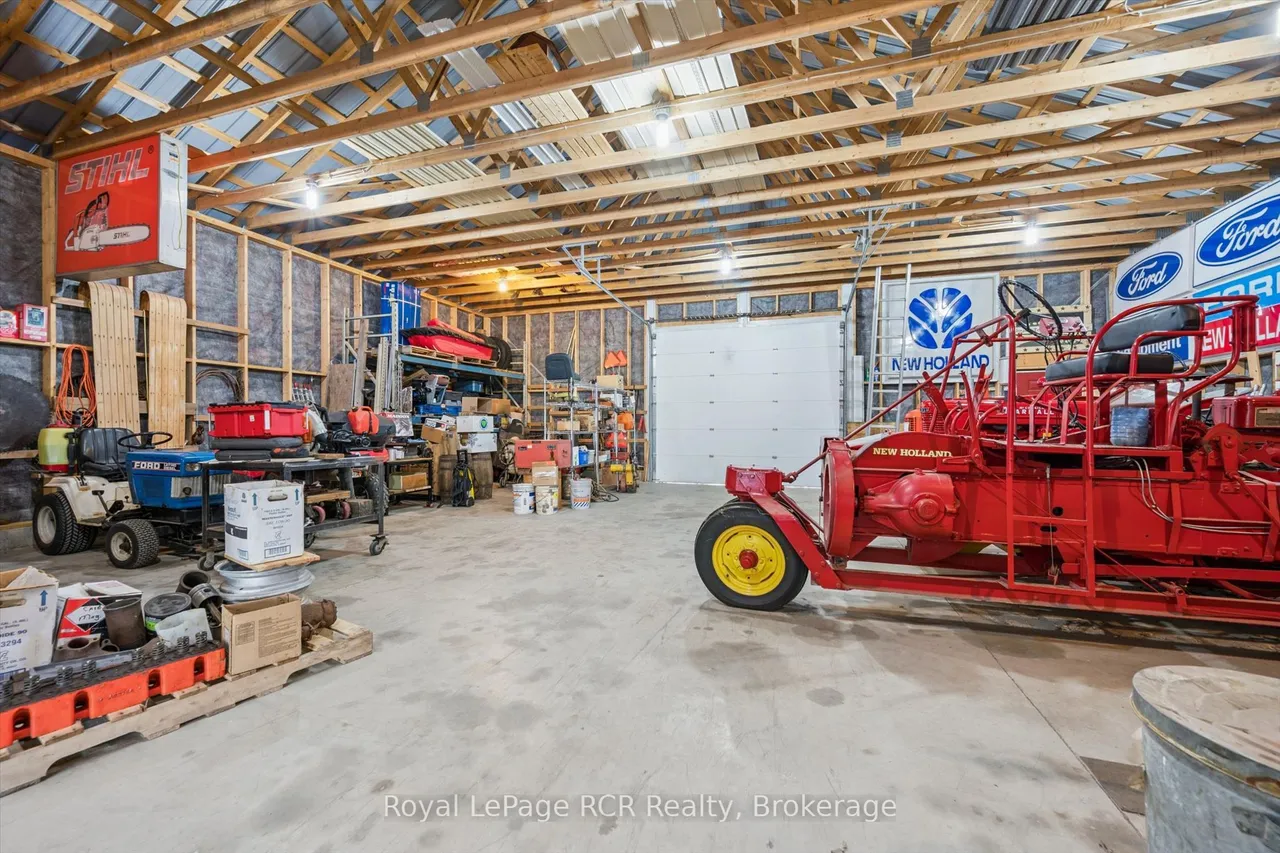 411491 Southgate 41 Side Road — photo 50