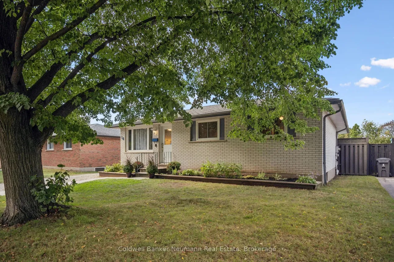 16 Argyle Drive — photo 2
