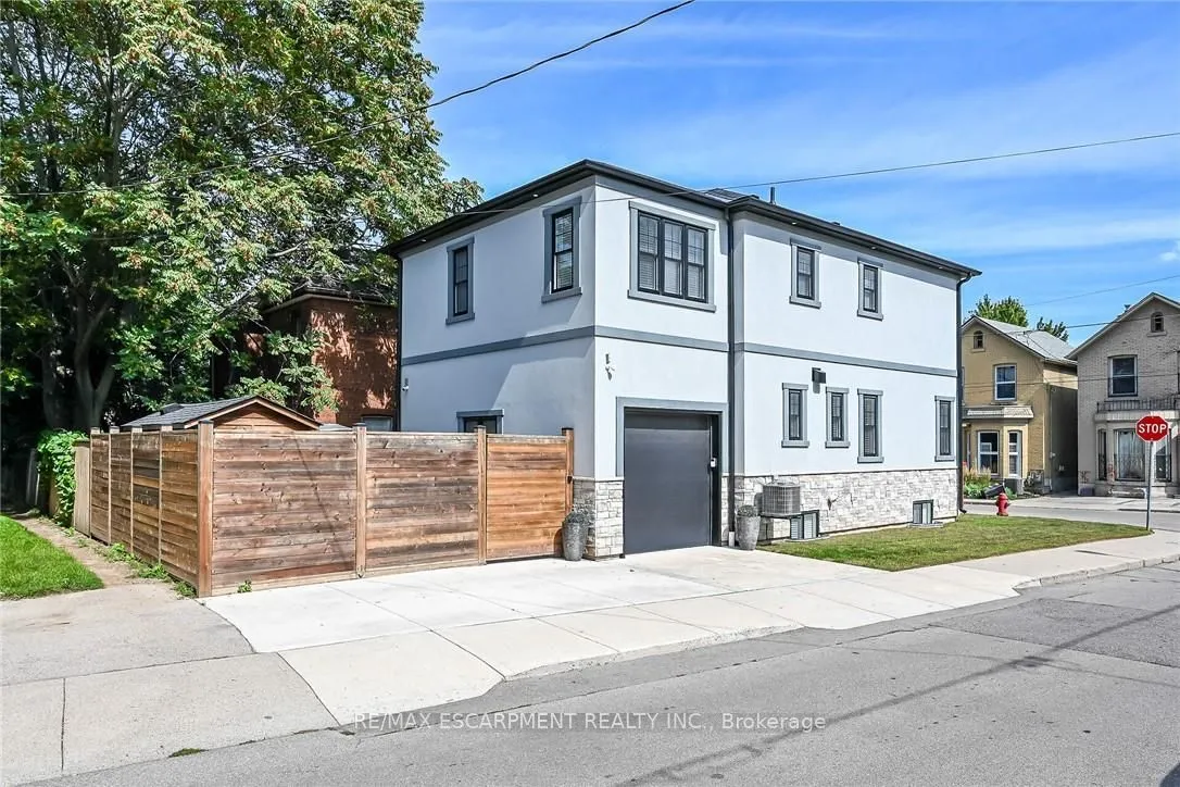 109 Ray Street — photo 2