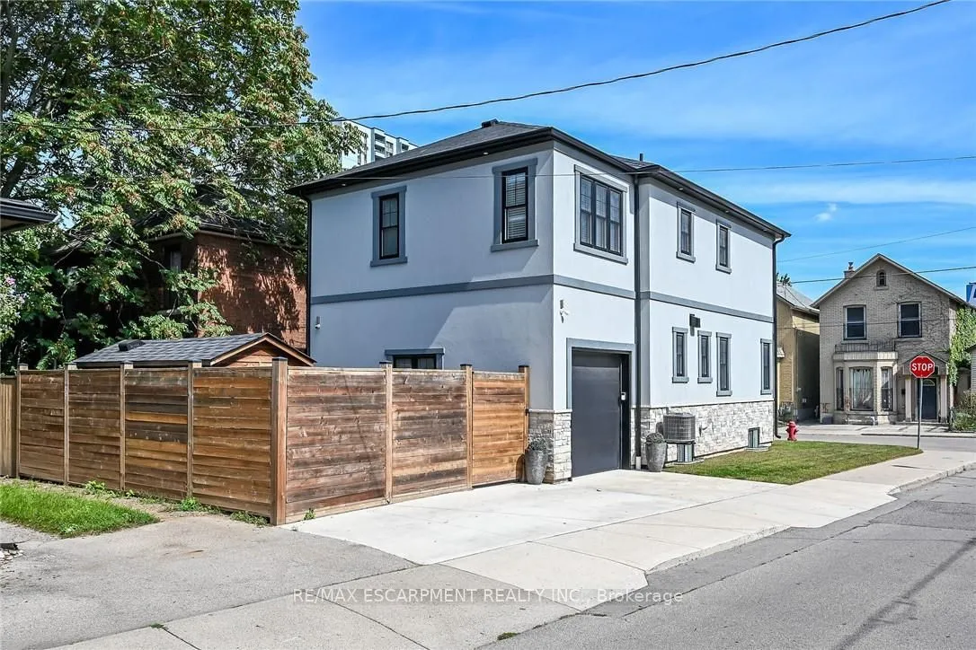 109 Ray Street — photo 46