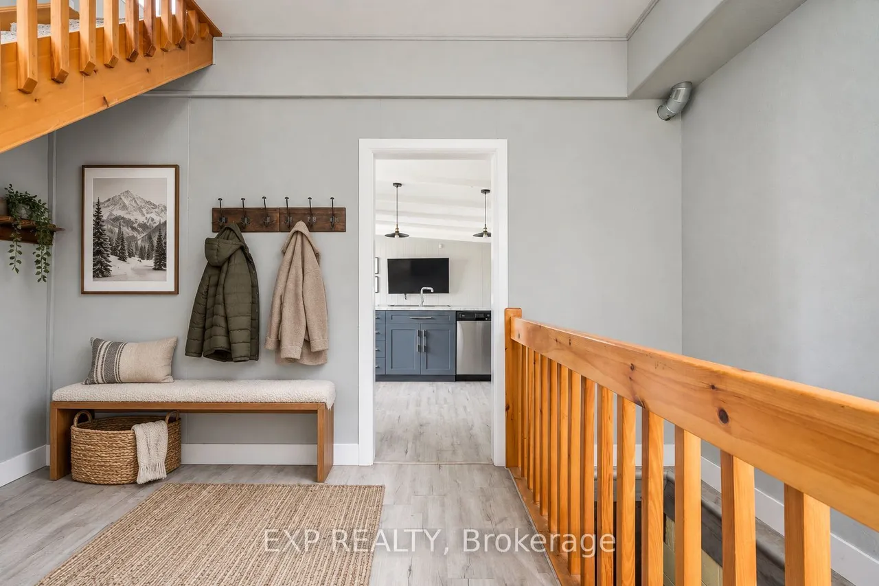 104 SETTLERS Way — photo 3