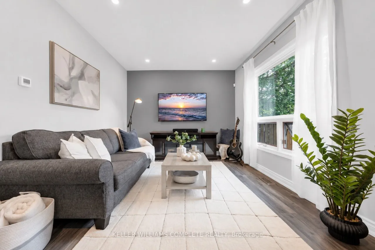175 Wellington Street — photo 3