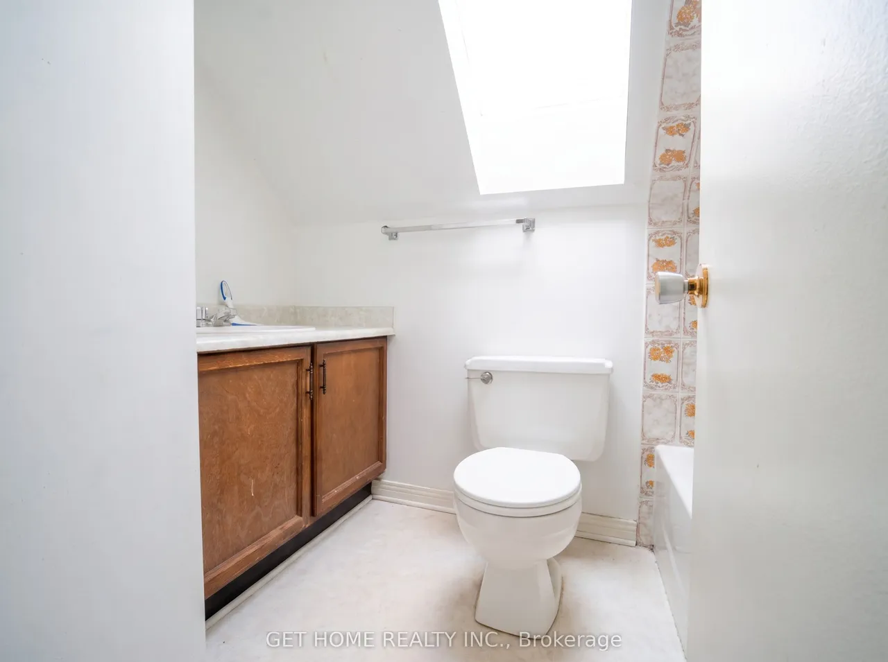 743 MILLBANK Drive — photo 33