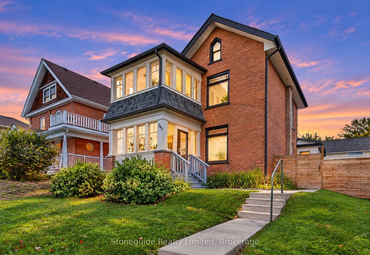 540 Charlotte Street — photo 47