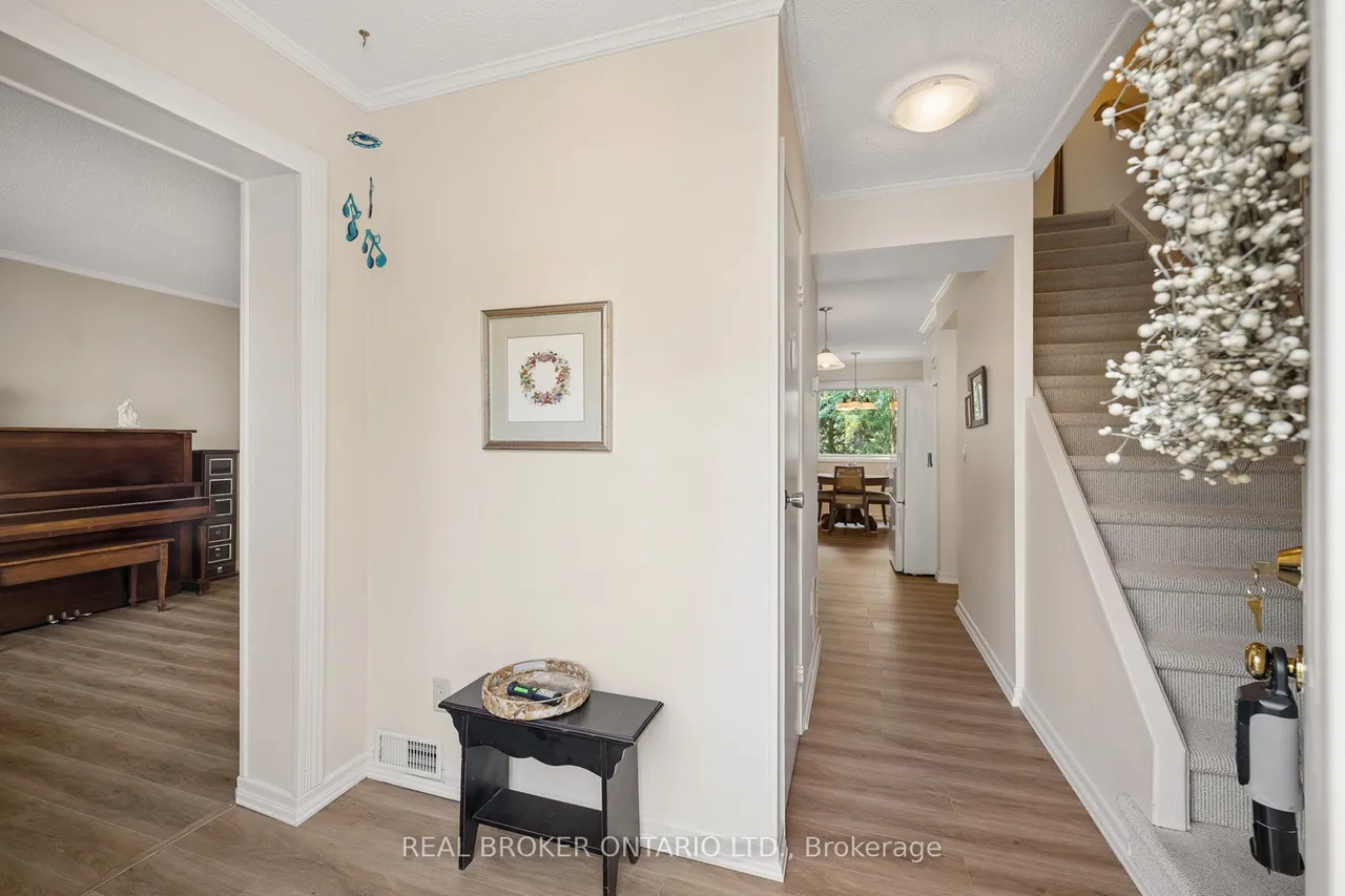 30 Green Valley Drive — photo 3