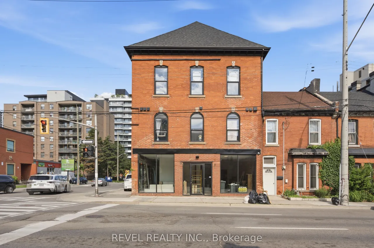 45 Wellington Street N