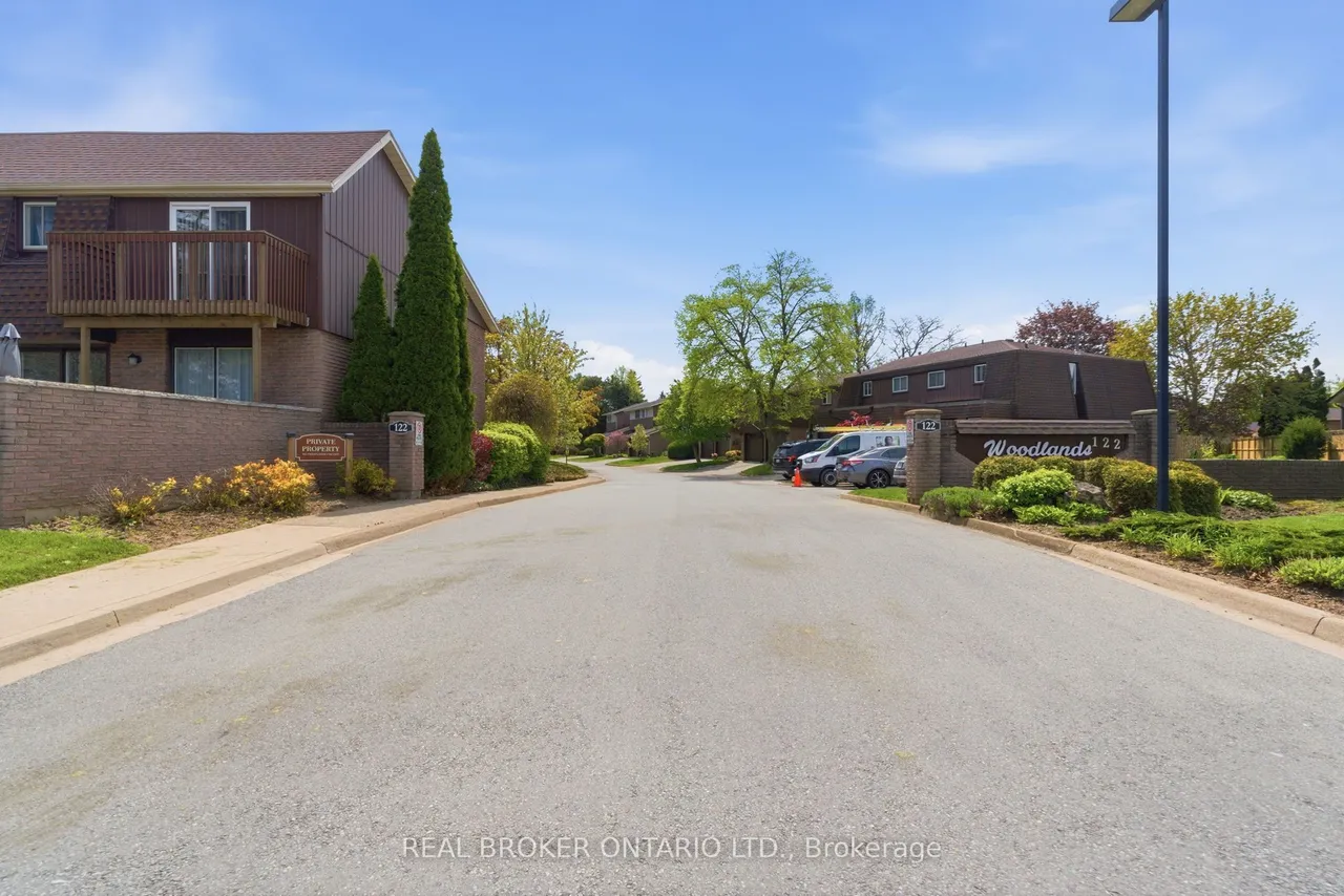 122 Lakeshore Road — photo 2