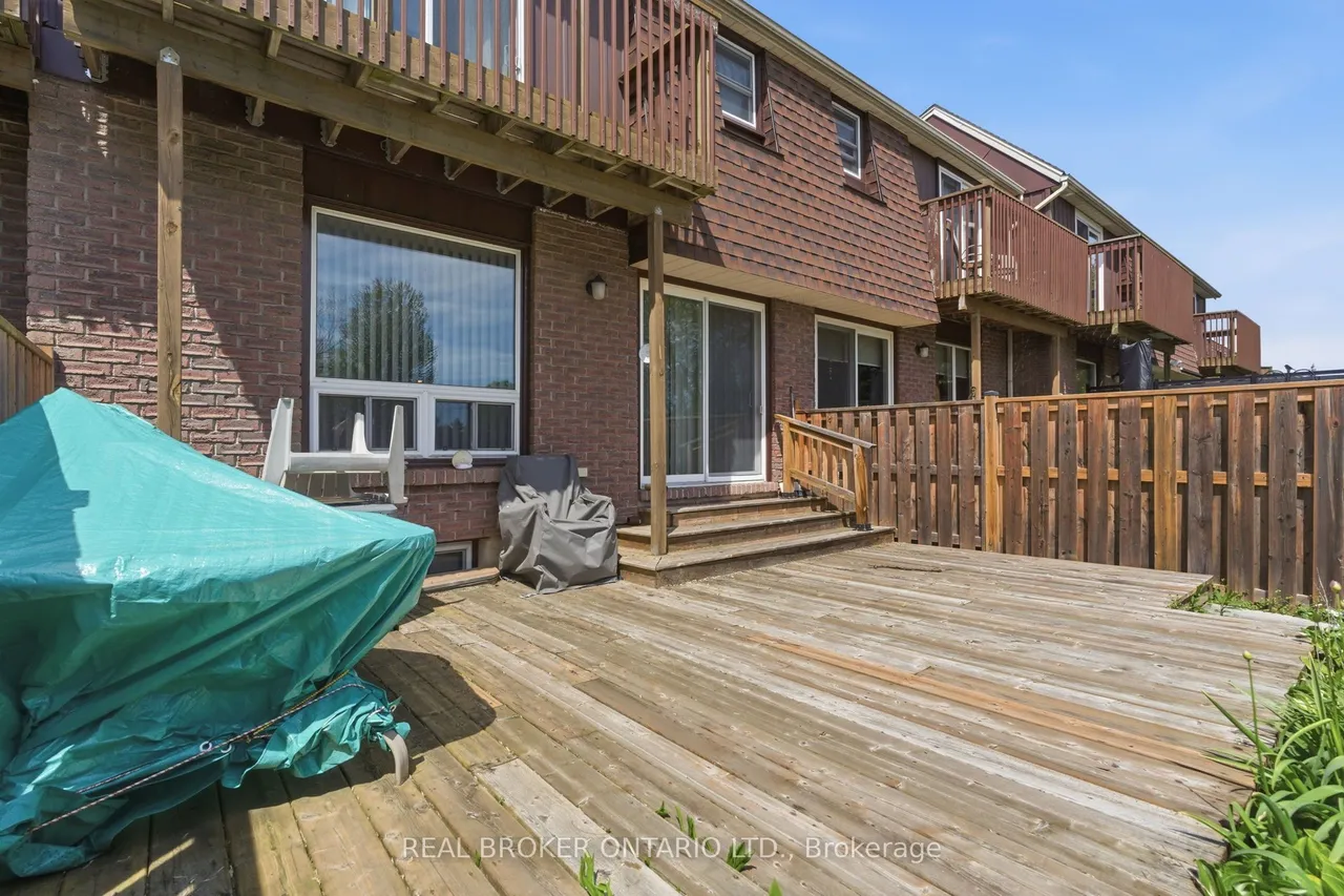 122 Lakeshore Road — photo 24