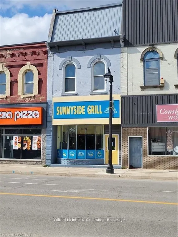 210 DURHAM Street E