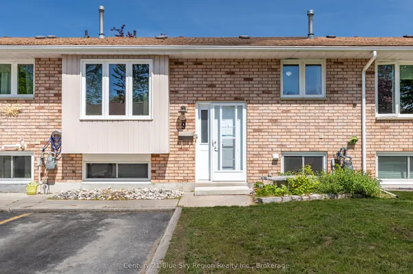 624 Lakeshore Drive, Unit 9