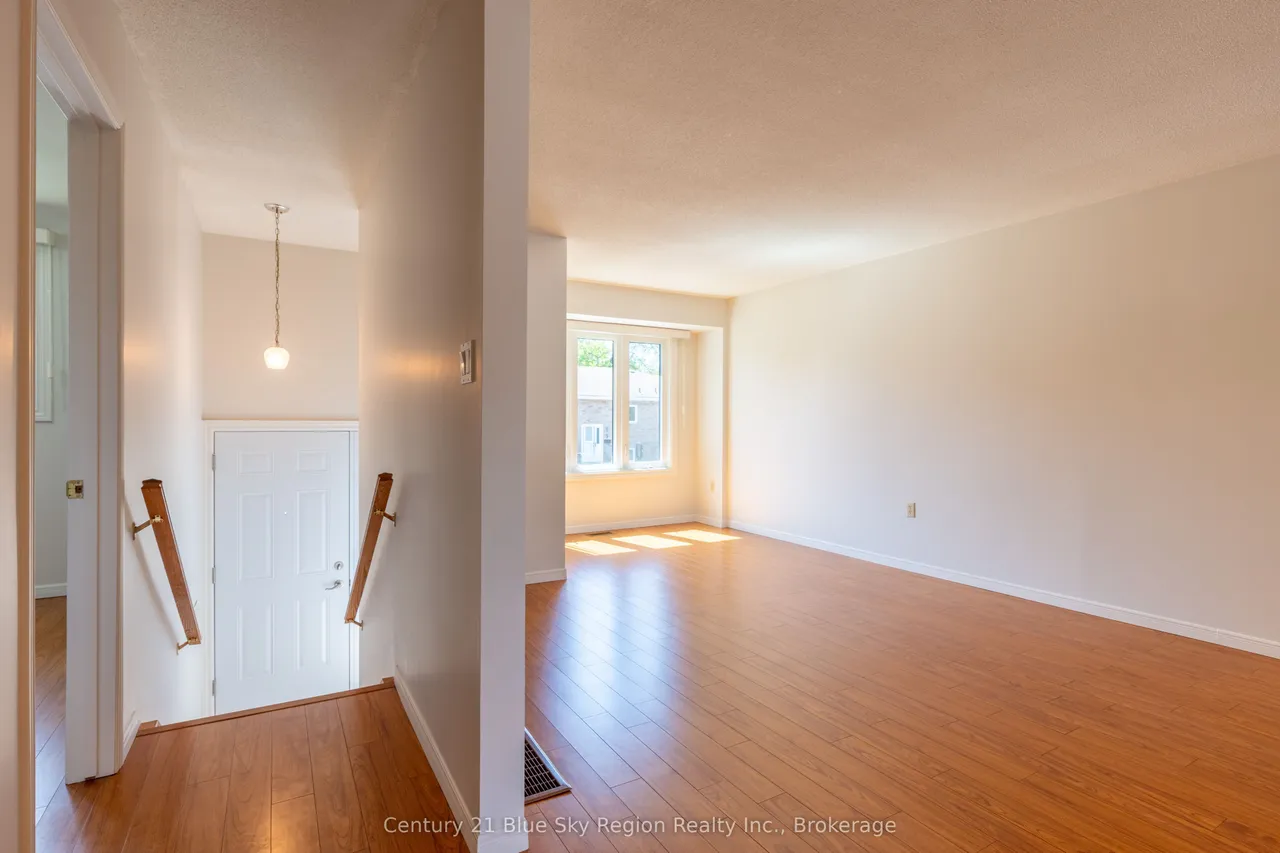 624 Lakeshore Drive, Unit 9 — photo 3