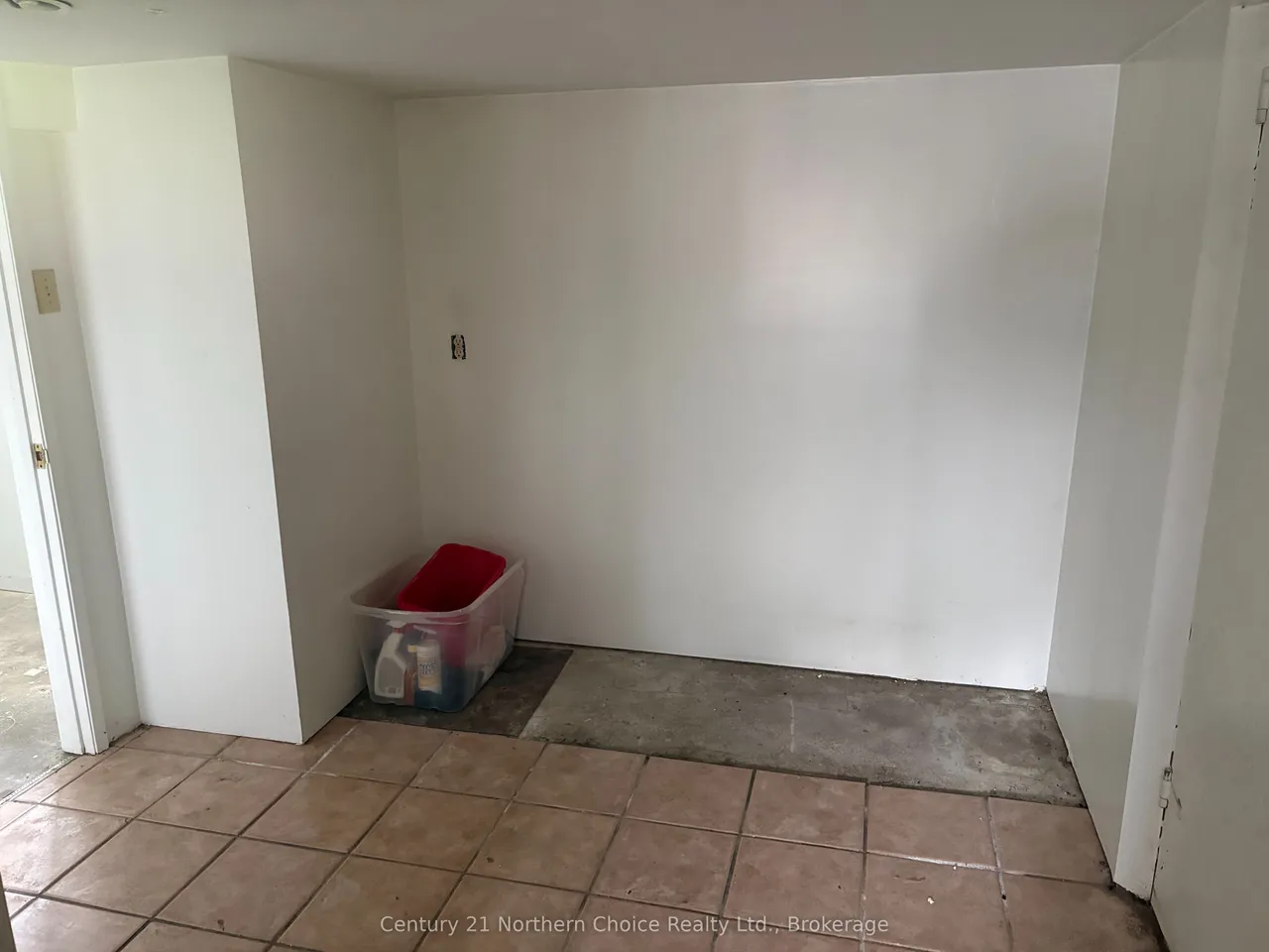 832 River Drive N — photo 14