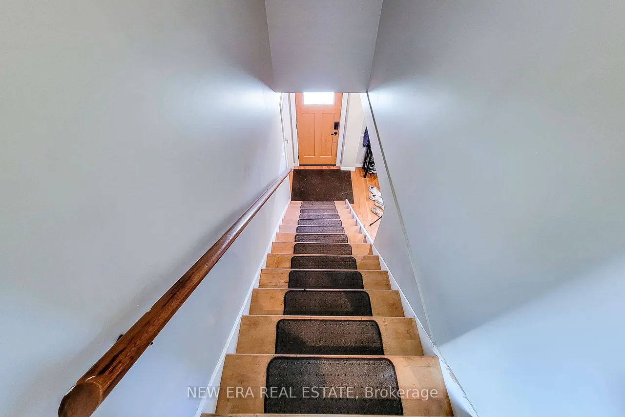54 Eighth Avenue — photo 28