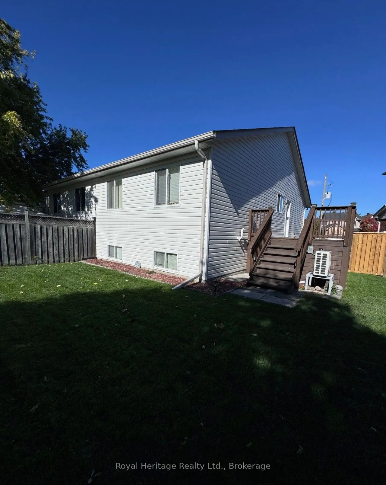 7 Lang Court — photo 2