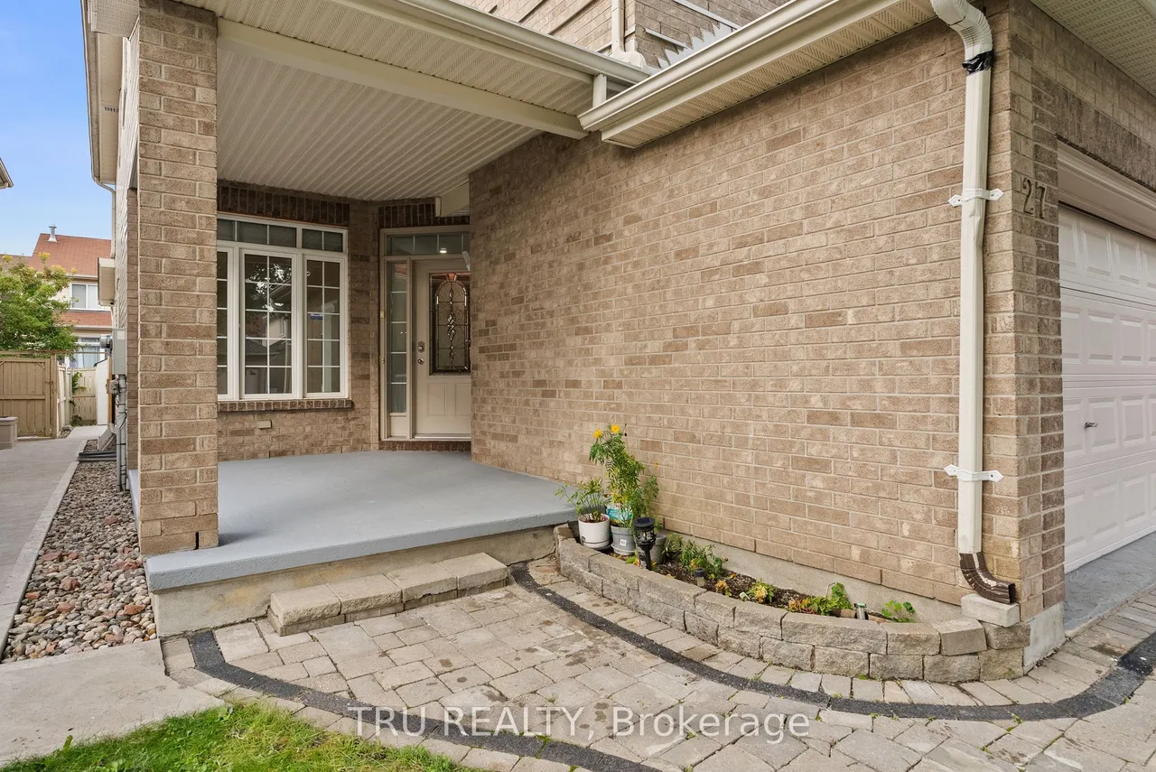 27 Upminster Way — photo 3