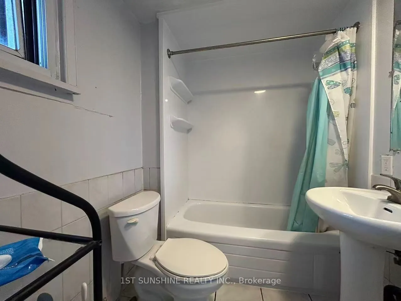 235 Broadway Avenue — photo 13