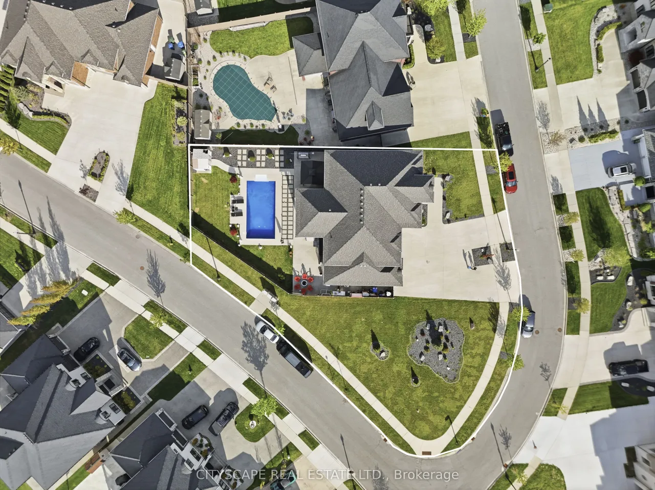 30 Augustus Court — photo 44