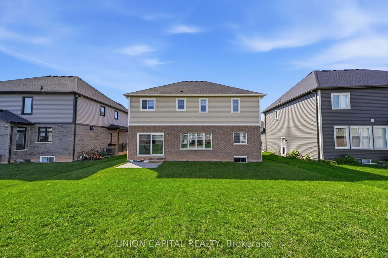 9352 Emerald Avenue — photo 47