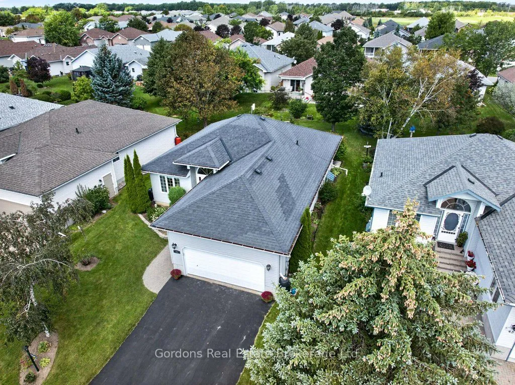 39 Elmdale Drive — photo 2