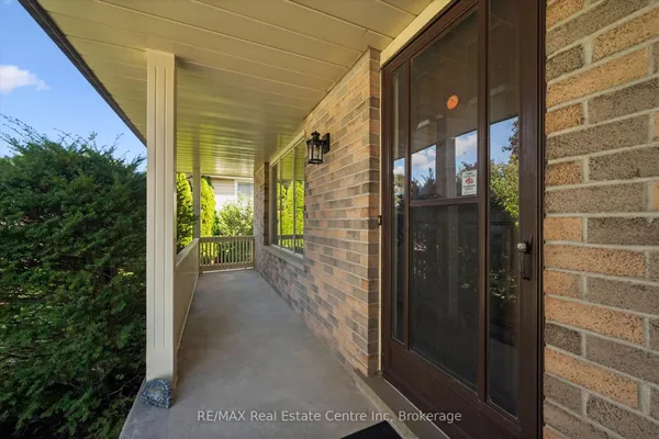 7 Countryside Crescent — photo 2