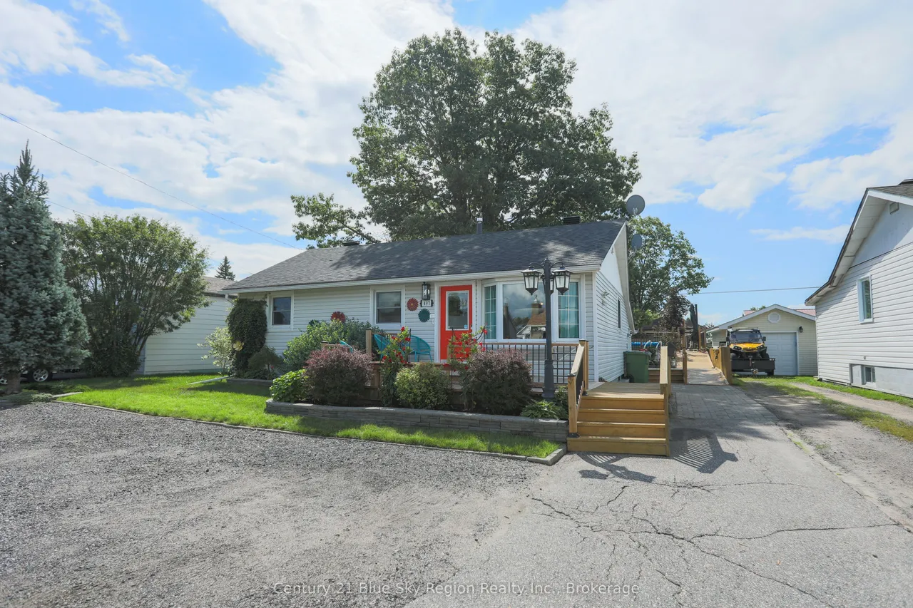 497 Montrose Avenue — photo 3
