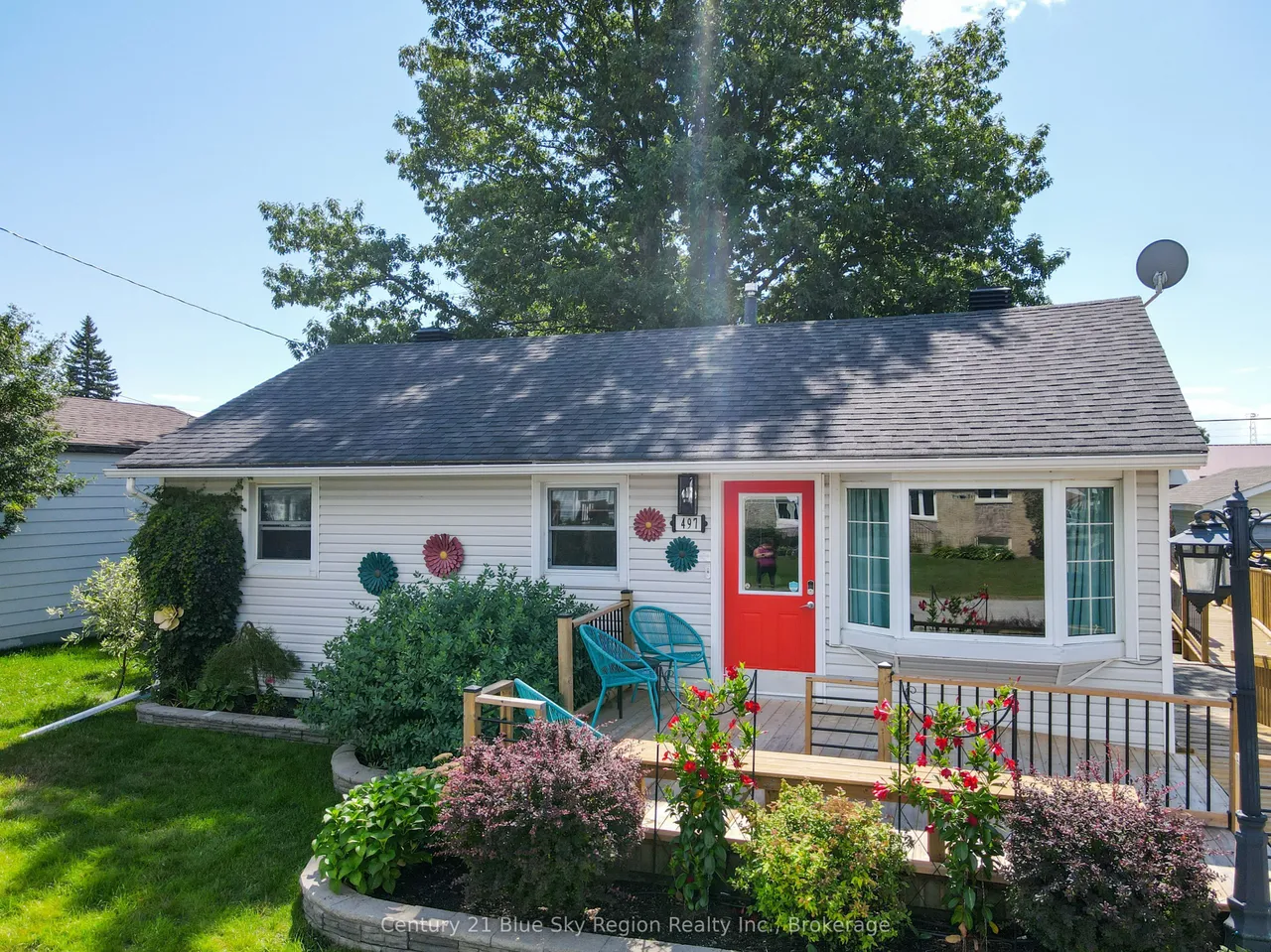 497 Montrose Avenue — photo 49