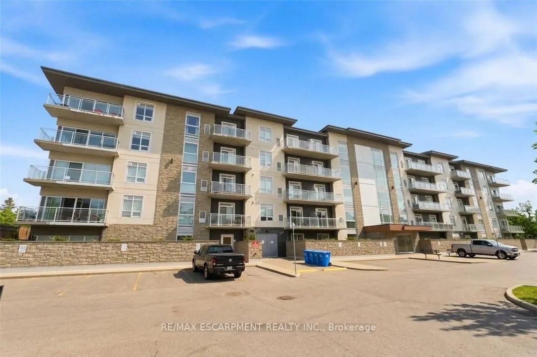 16 MARKLE Crescent