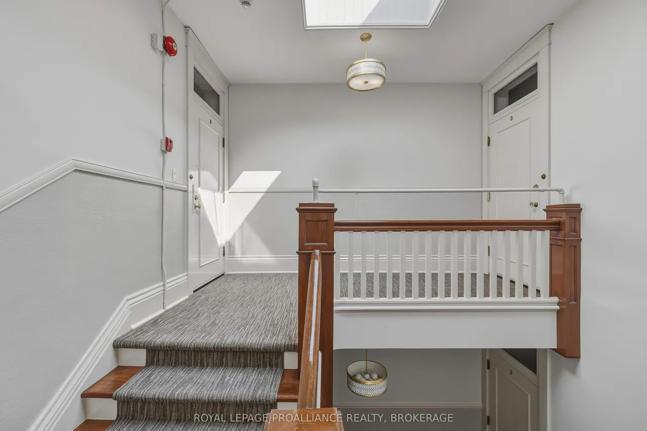 244 Barrie Street — photo 38