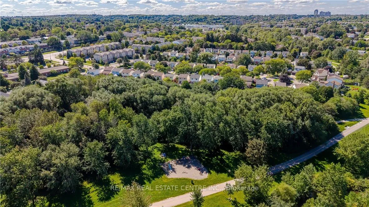 34 Camrose Court — photo 45