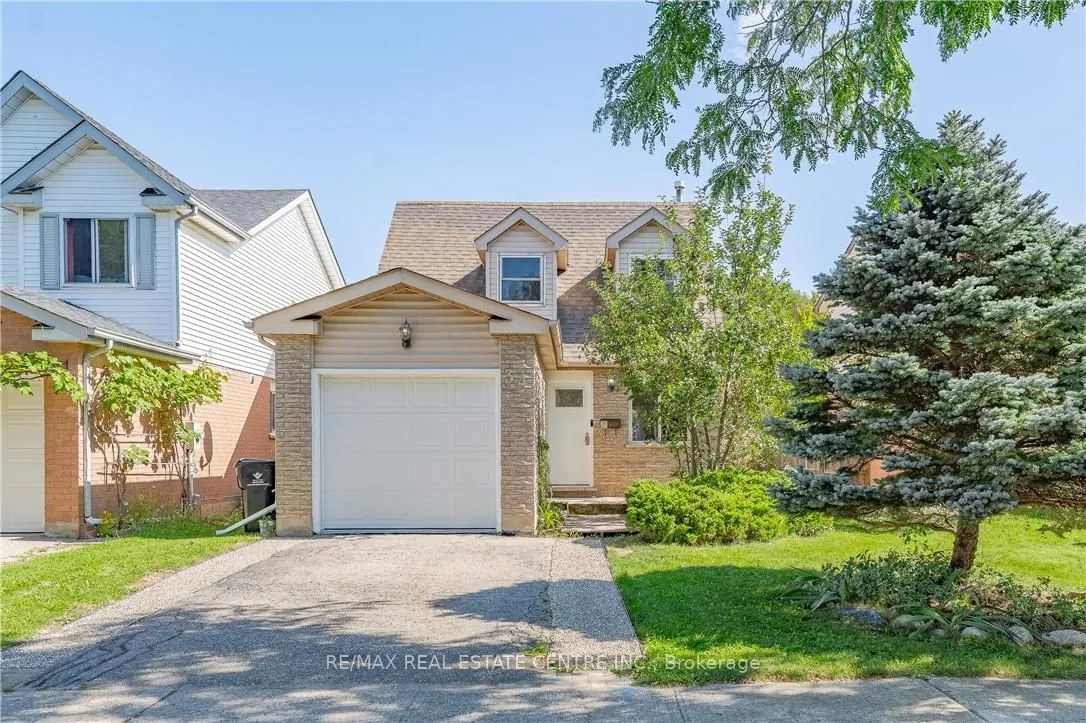 34 Camrose Court — photo 2