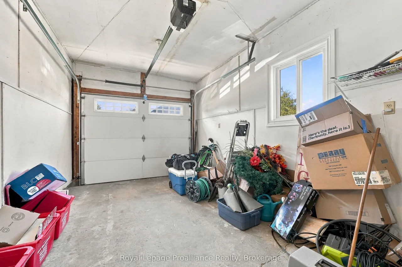 99 Westwind Crescent — photo 42