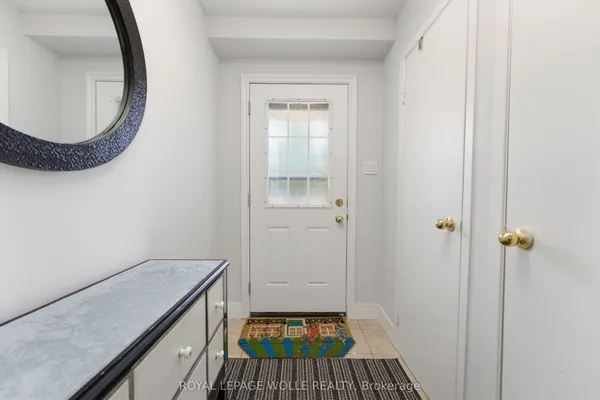 138 Blackhorne Drive — photo 2