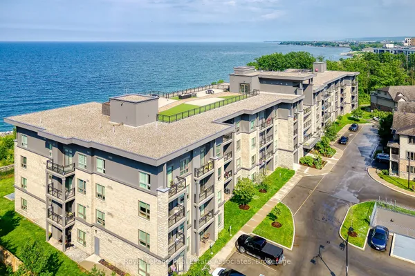 35 Southshore Crescent