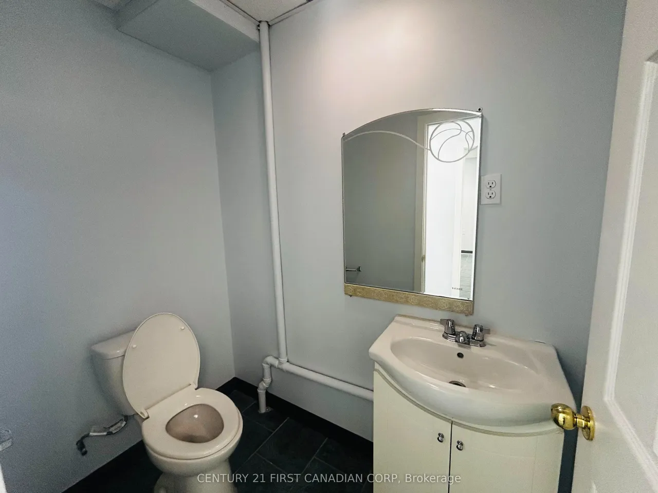 96 Rectory Street — photo 12