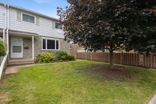 18 Oakhill Drive