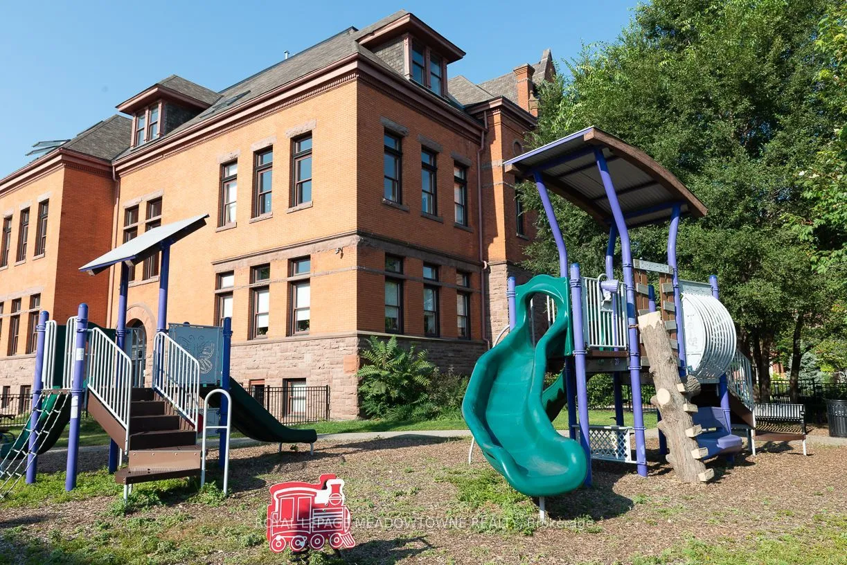 200 STINSON Street — photo 2