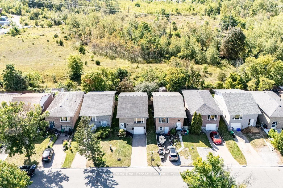 811 Mountain Ash Road — photo 39