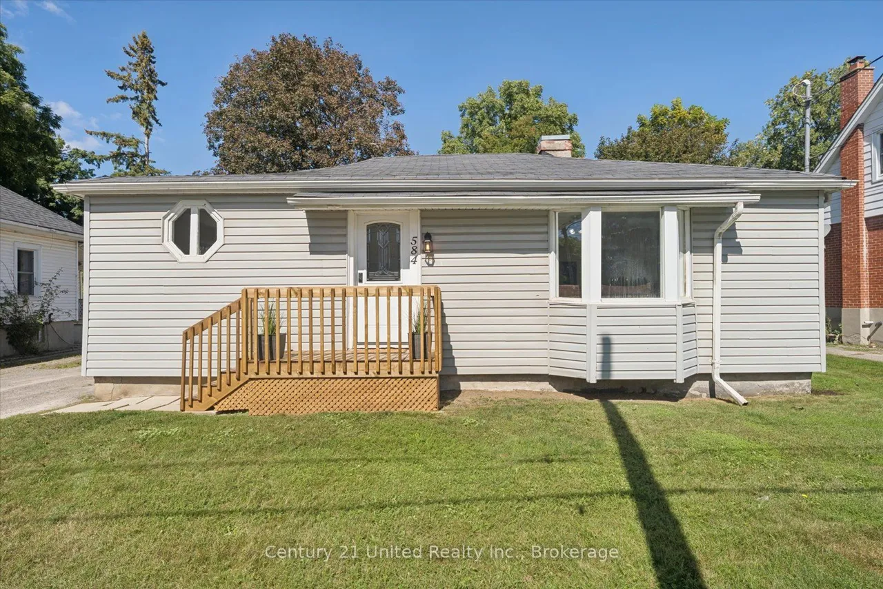 584 Wolfe Street — photo 3