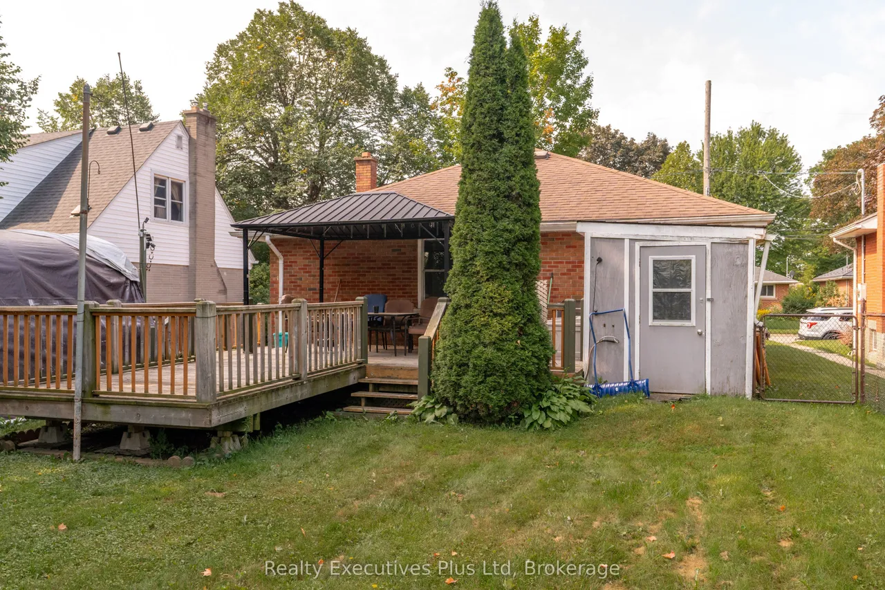 361 Metcalfe Street — photo 30