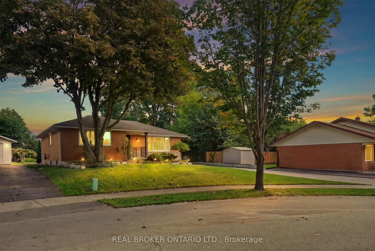 15 Linton Place — photo 2