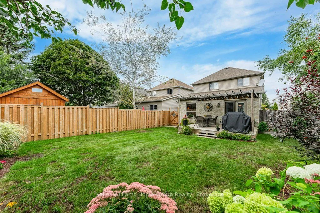 19 Peglar Crescent — photo 49