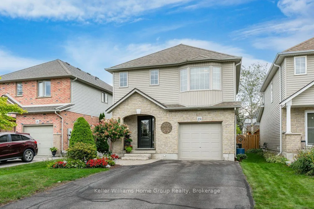19 Peglar Crescent — photo 3