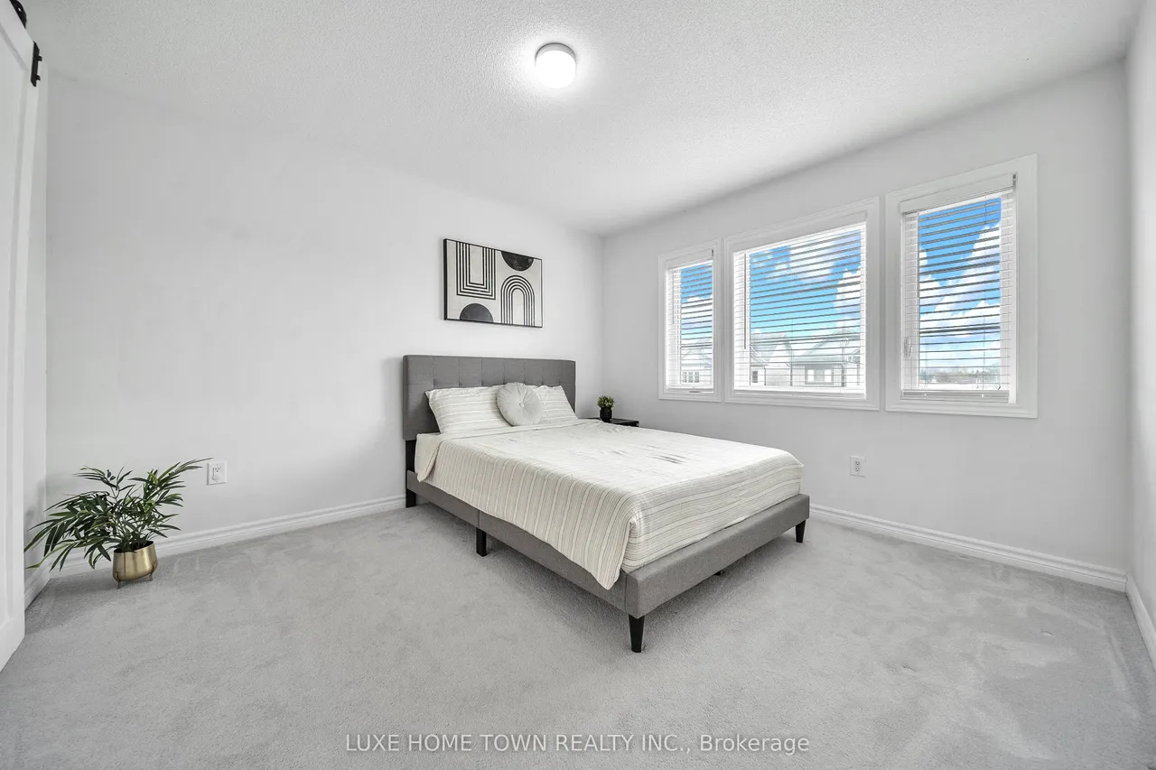 26 Gibbs Way N — photo 3