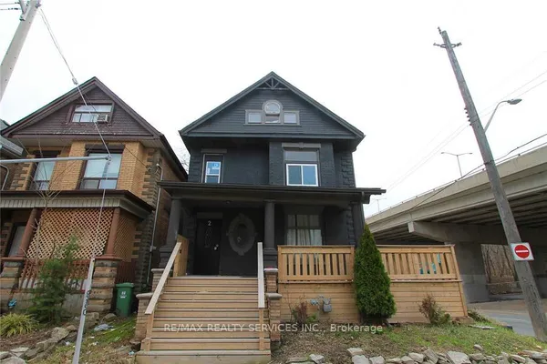 2 Webber Avenue