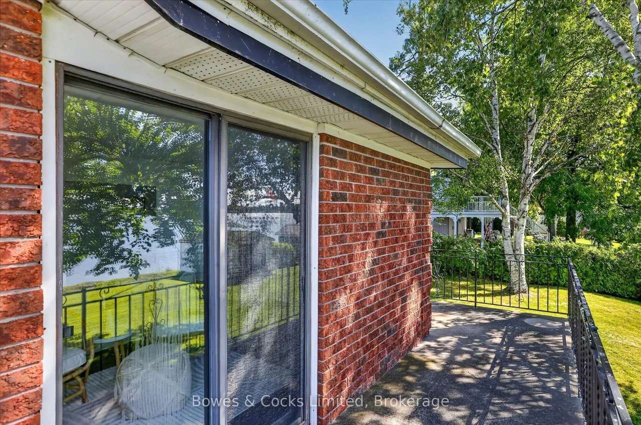 79 Oakdene Crescent — photo 3