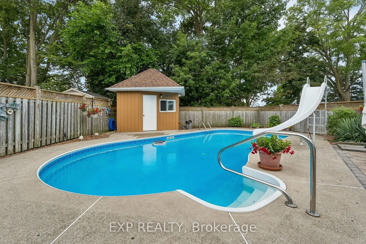 152 Dufferin Avenue — photo 49